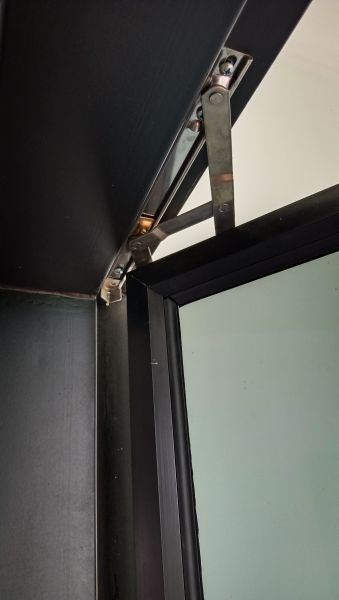 Pivot Window Replacement in Citrus Heights